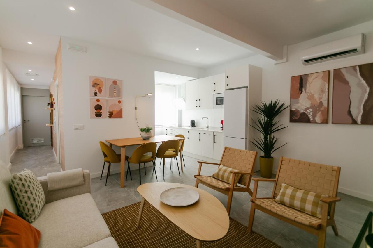 Lujoso Apartamento Con Piscina Compartida 3 塞维利亚 外观 照片