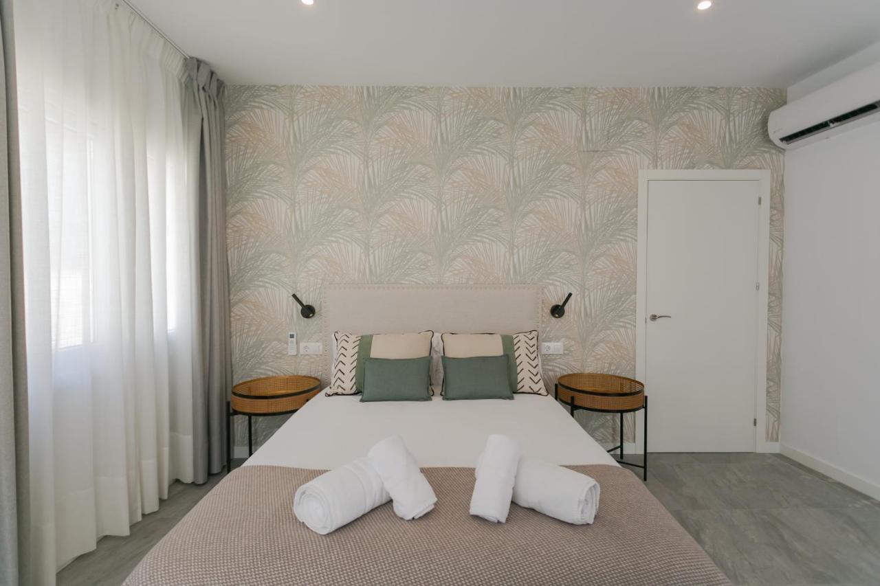 Lujoso Apartamento Con Piscina Compartida 3 塞维利亚 外观 照片
