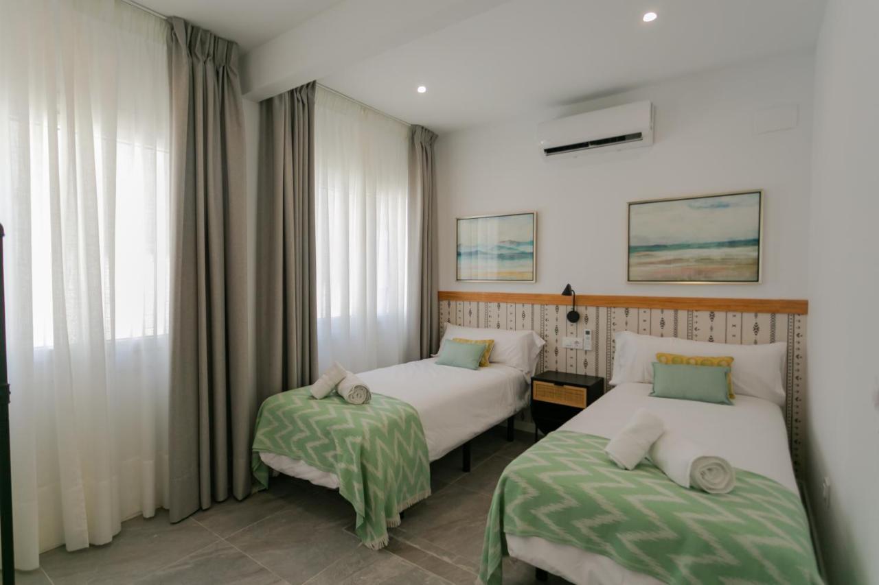 Lujoso Apartamento Con Piscina Compartida 3 塞维利亚 外观 照片